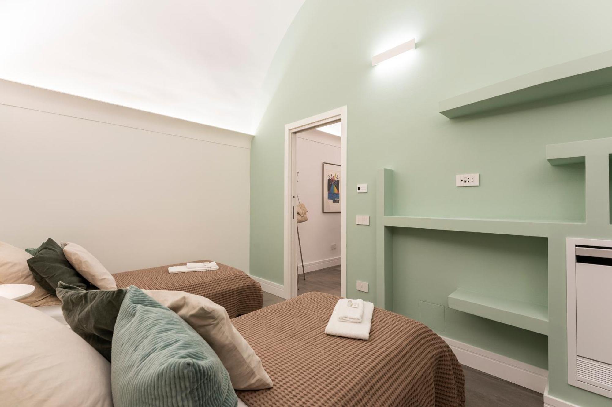 A26 Apartments - Premium Apartment In Naples Luaran gambar